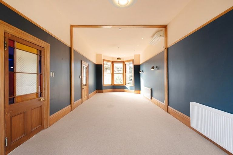 Photo of property in 115 Tasman Street, Mount Cook, Wellington, 6021