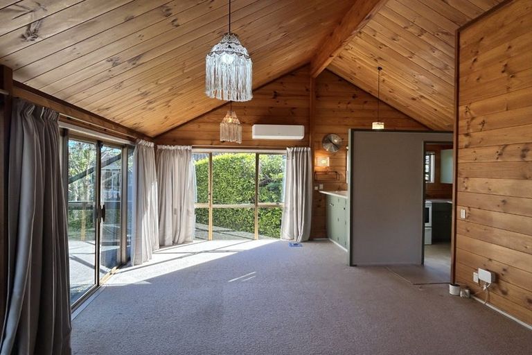 Photo of property in 104 Winara Avenue, Waikanae, 5036