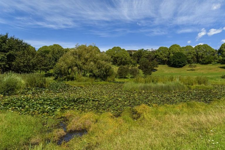 Photo of property in 136 Waterside Drive, Pyes Pa, Tauranga, 3112