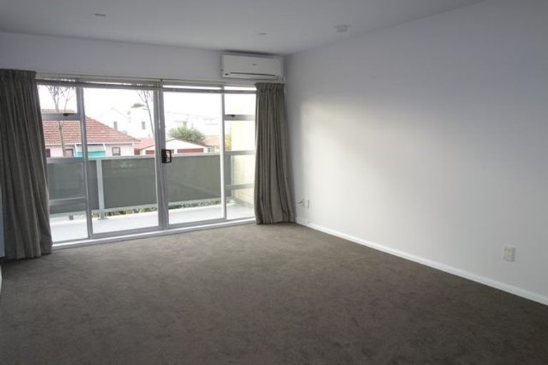 Photo of property in 132 Purchas Street, Edgeware, Christchurch, 8013