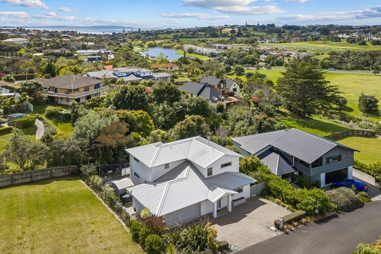 Photo of property in 18 Bella Vista Drive, Gulf Harbour, Whangaparaoa, 0930