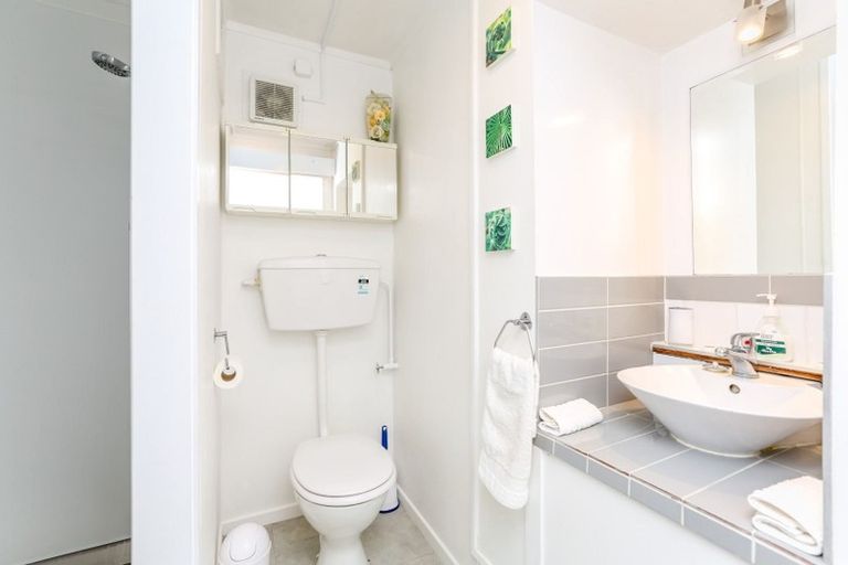 Photo of property in 13d Wallace Place, Westown, New Plymouth, 4310