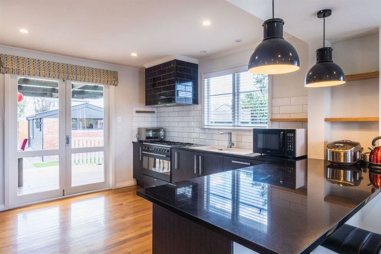 Photo of property in 63 Charlcott Street, Burnside, Christchurch, 8053