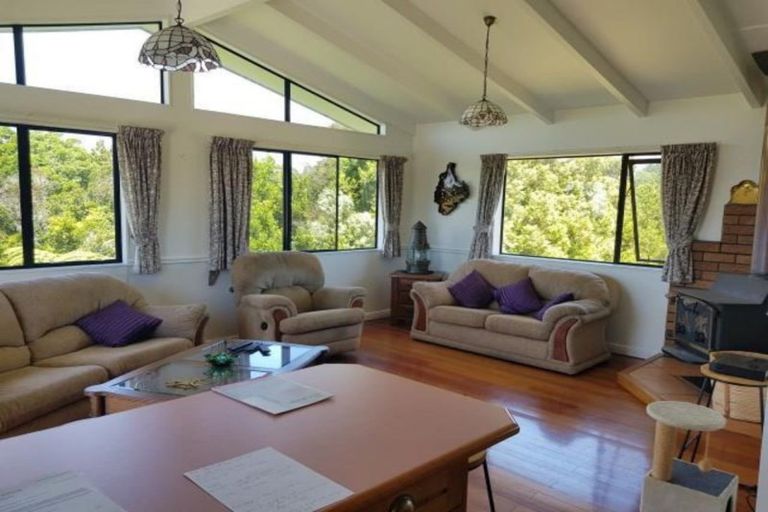 Photo of property in 1307 Mangorei Road, Mangorei, New Plymouth, 4371