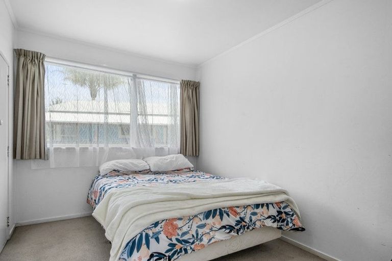 Photo of property in 66 Universal Drive, Henderson, Auckland, 0610