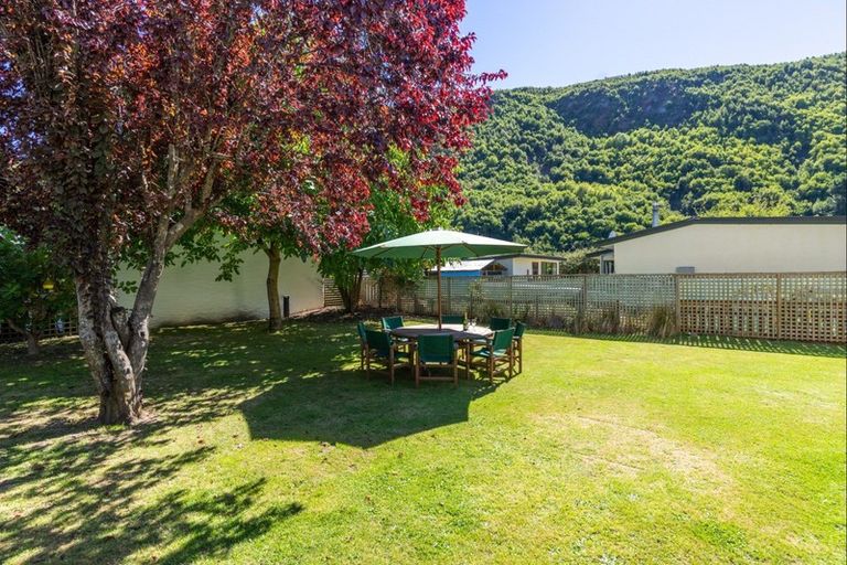 Photo of property in 23 Bedford Street, Arrowtown, 9302