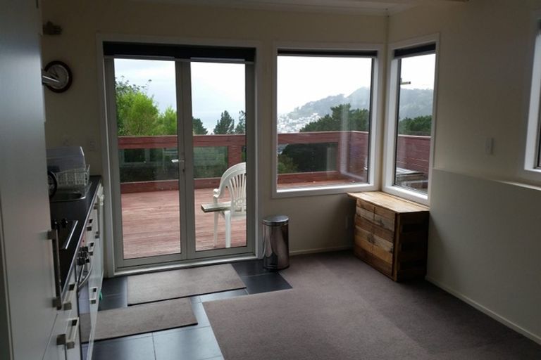 Photo of property in 15 Asquith Terrace, Brooklyn, Wellington, 6021