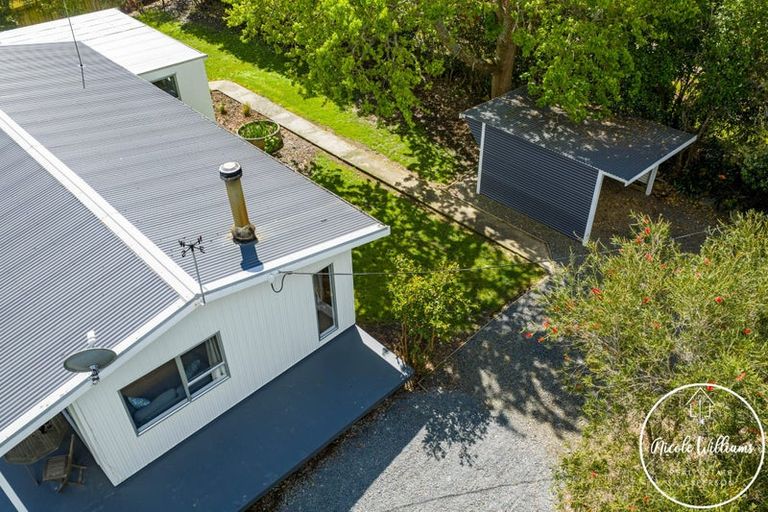 Photo of property in 9 Regent Street, Whakapirau, Maungaturoto, 0583