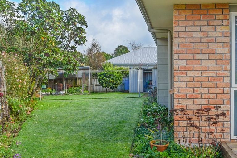 Photo of property in 41 Caulfield Place, Pukehangi, Rotorua, 3015