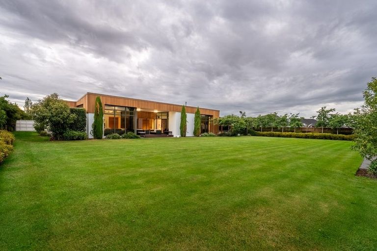 Photo of property in 13 Brampton Drive, West Melton, 7618