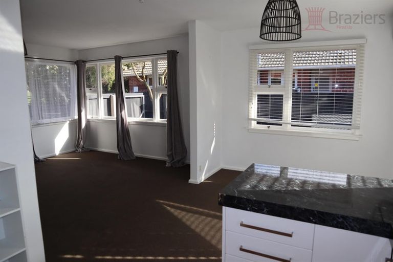 Photo of property in 338 Memorial Avenue, Burnside, Christchurch, 8053
