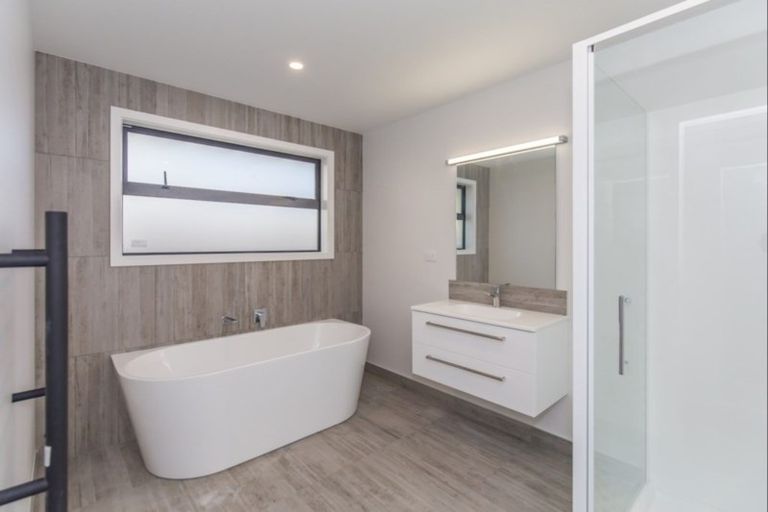 Photo of property in 16a Weld Street, Levin, 5510