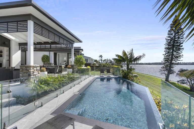 Photo of property in 76 Bramley Drive, Farm Cove, Auckland, 2012