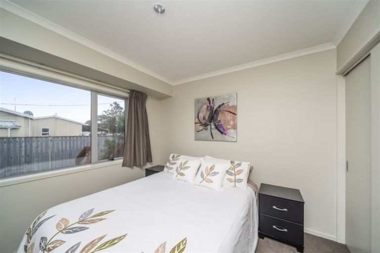 Photo of property in 90 Reid Avenue, Hawera, 4610