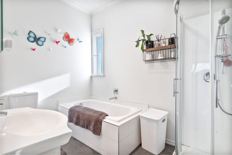 Photo of property in 6 Tararua Street, Masterton, 5810