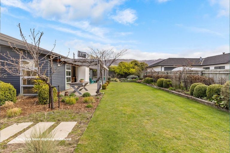 Photo of property in 19 Tyndall Street, Wanaka, 9305