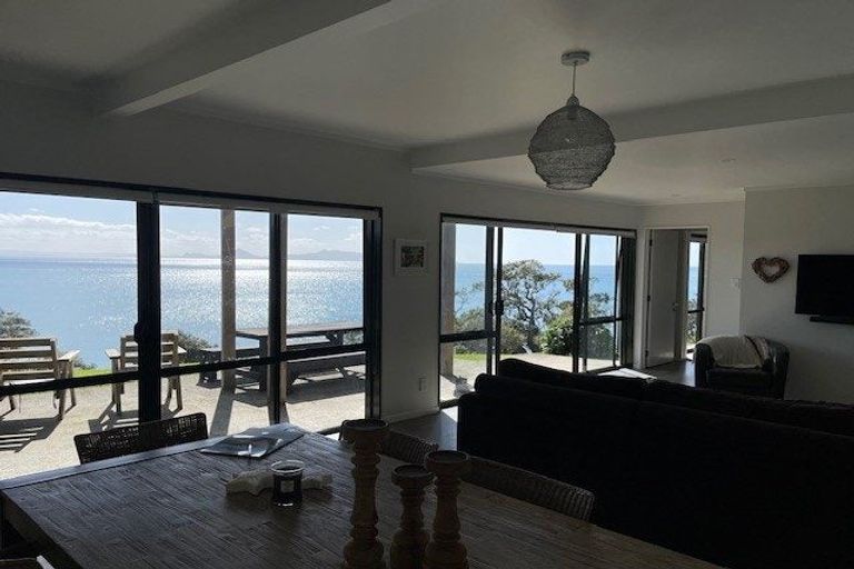 Photo of property in 963 Cove Road, Waipu, 0582