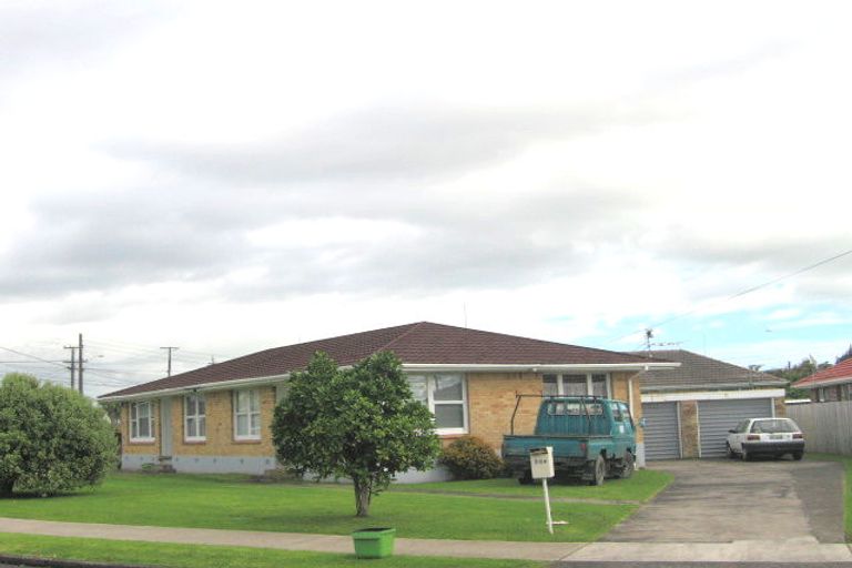 Photo of property in 36 Buckingham Crescent, Manukau, Auckland, 2025