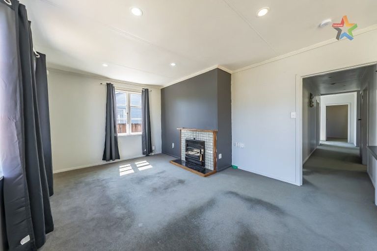 Photo of property in 25 Petherick Street, Taita, Lower Hutt, 5011