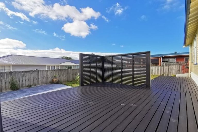 Photo of property in 3 Monowai Road, Johnsonville, Wellington, 6037