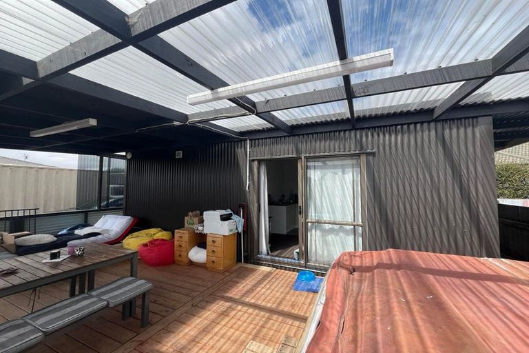 Photo of property in 12 Hokio Beach Road, Levin, 5510