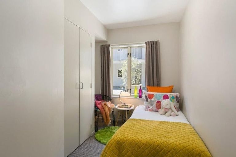 Photo of property in Luxford Villas, 110/72 Herald Street, Berhampore, Wellington, 6023