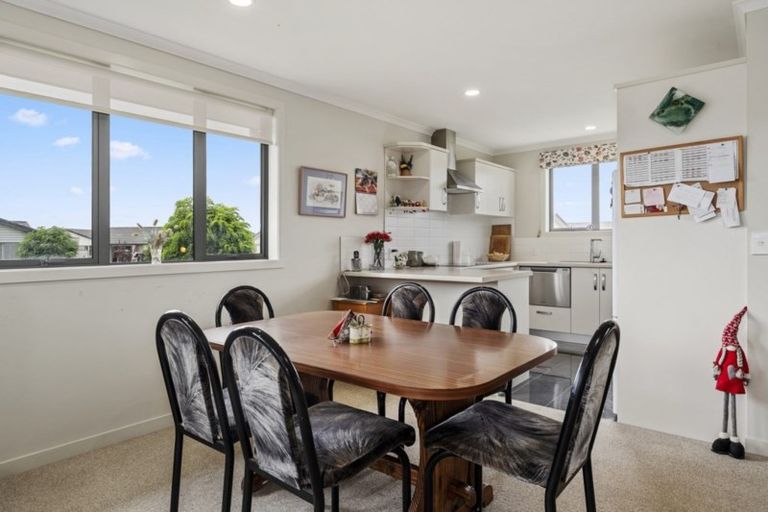 Photo of property in Waterview Estate, 86/4 Greystone Place, Omokoroa, 3114