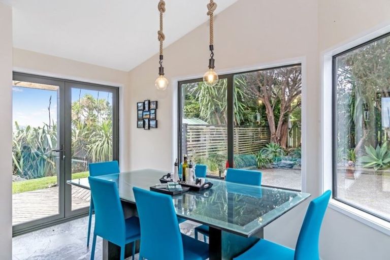 Photo of property in 40a Tiri Road, Manly, Whangaparaoa, 0930