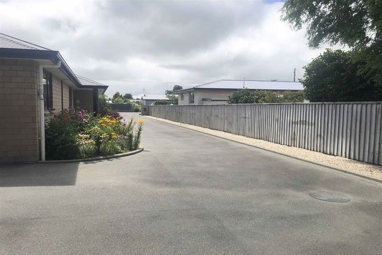 Photo of property in 18 Mauchline Street, Wallacetown, 9816