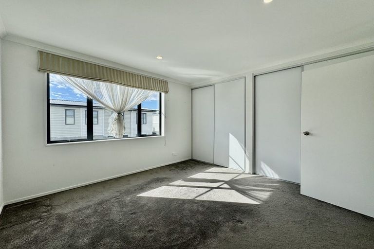 Photo of property in 20 Bellbird Street, Papakura, 2110