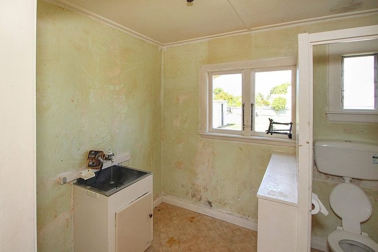 Photo of property in 15 Balmoral Street, Oamaru North, Oamaru, 9400