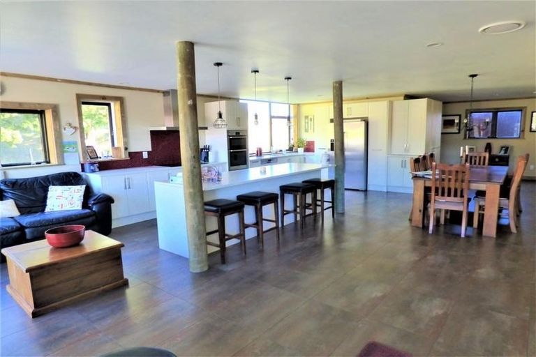 Photo of property in 593 Ormiston Road, Waipu, 0582