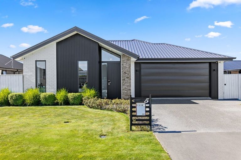 Photo of property in 5 Boag Place, Halswell, Christchurch, 8025