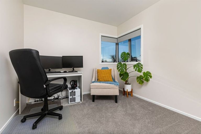 Photo of property in 6/103 Swanson Road, Henderson, Auckland, 0610