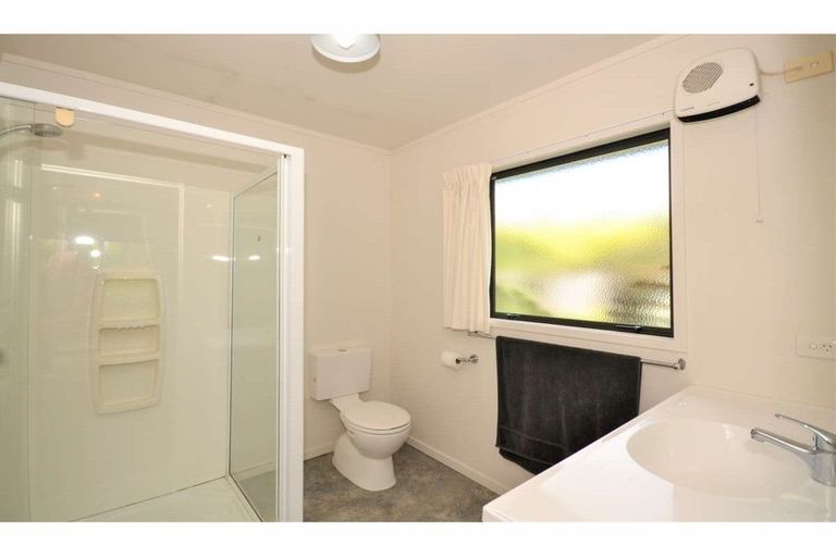 Photo of property in 68 Wiroa Road, Kerikeri, 0293