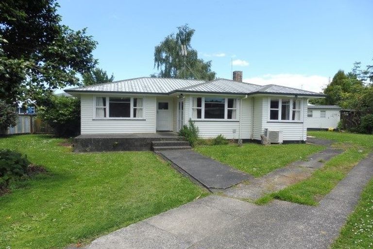 Photo of property in 20 Brocas Avenue, Hillcrest, Hamilton, 3216