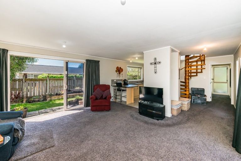 Photo of property in 9b Olive Terrace, Paraparaumu Beach, Paraparaumu, 5032