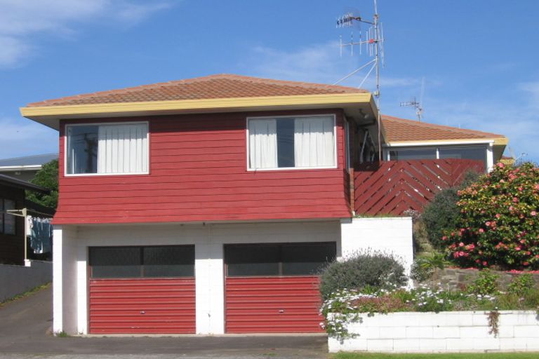 Photo of property in 2/24 Orkney Road, Mount Maunganui, 3116