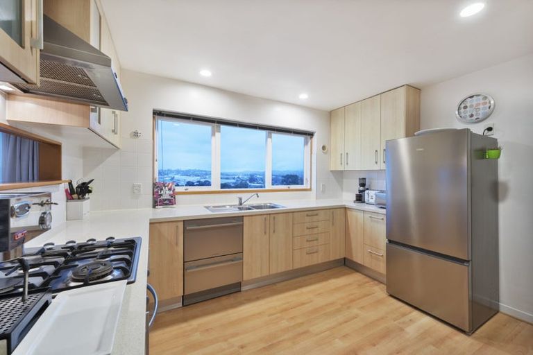 Photo of property in 51 Spence Road, Henderson, Auckland, 0612