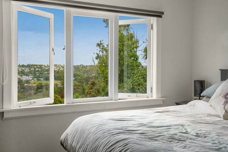 Photo of property in 1/66 Manuka Road, Glenfield, Auckland, 0629