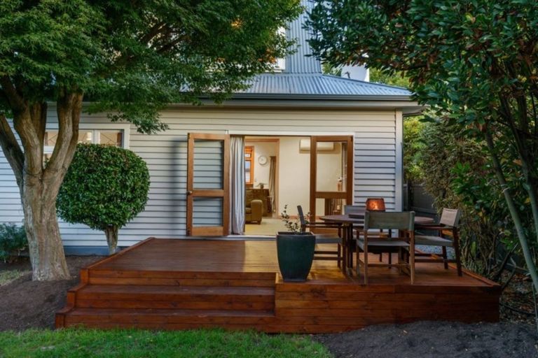 Photo of property in 1/53 Aorangi Road, Bryndwr, Christchurch, 8053