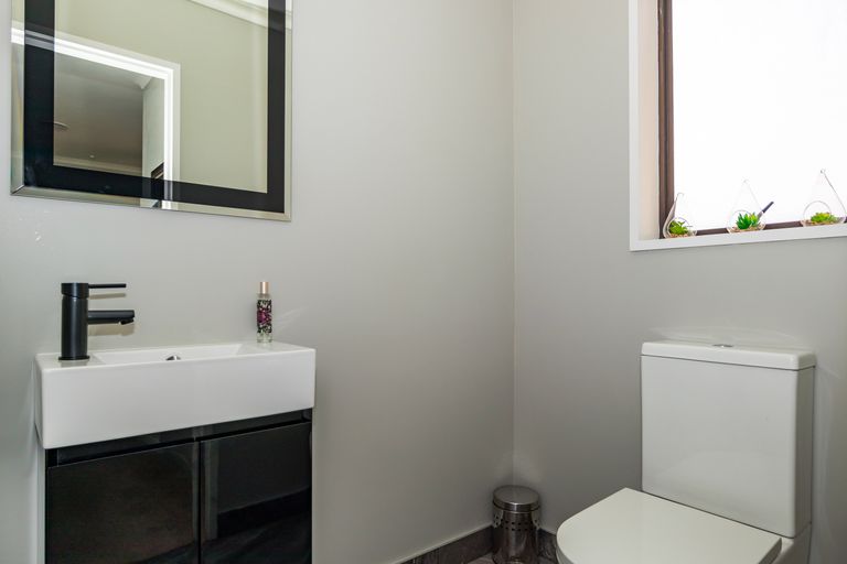 Photo of property in 37 Temple Crescent, Gleniti, Timaru, 7910