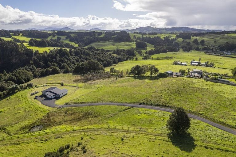 Photo of property in 160 Gray Road, Te Kamo, Kamo, 0185