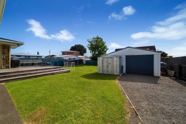 Photo of property in 3 Murray Avenue, Hawera, 4610