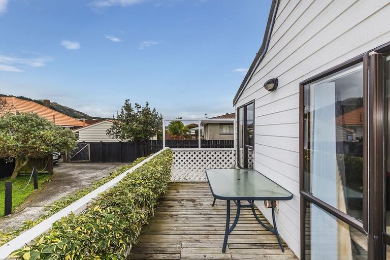 Photo of property in 6b Beauchamp Street, Tawa, Wellington, 5028