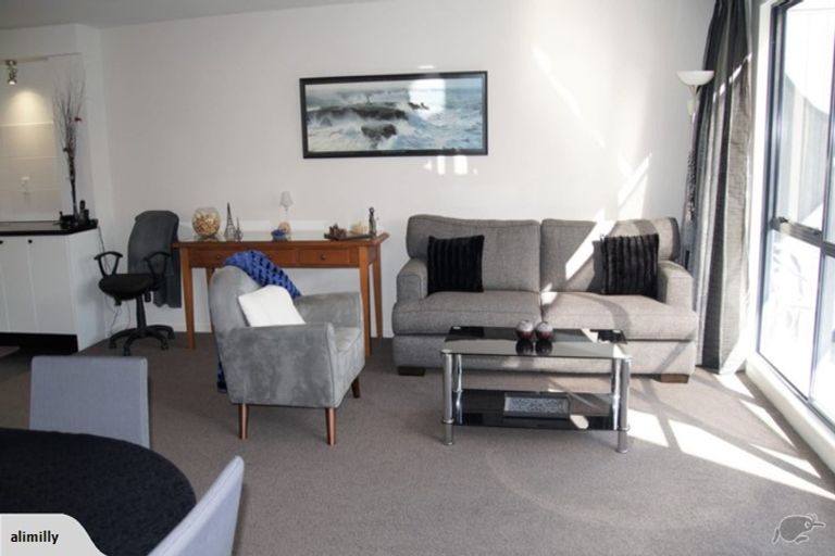 Photo of property in 2/71 Burke Street, Addington, Christchurch, 8024