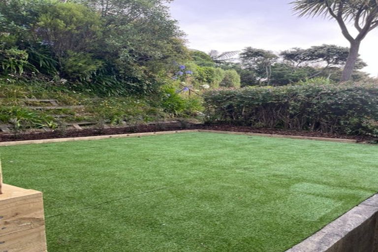 Photo of property in 28 Warwick Street, Wilton, Wellington, 6012