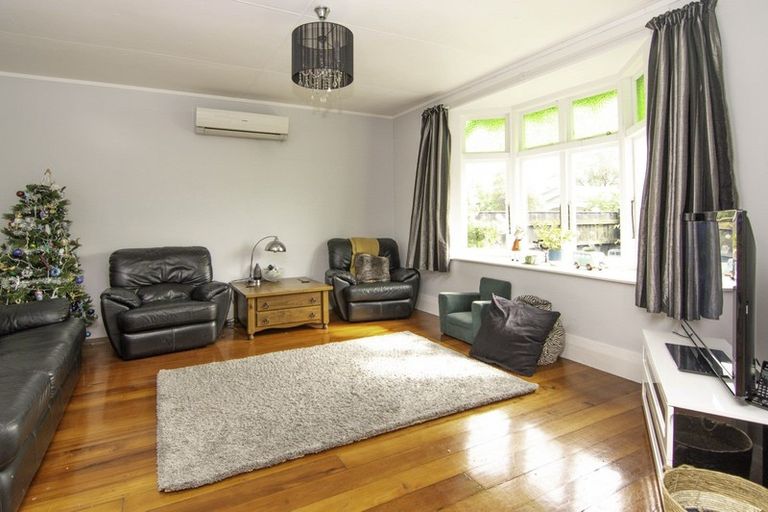 Photo of property in 36 Shamrock Street, Takaro, Palmerston North, 4412