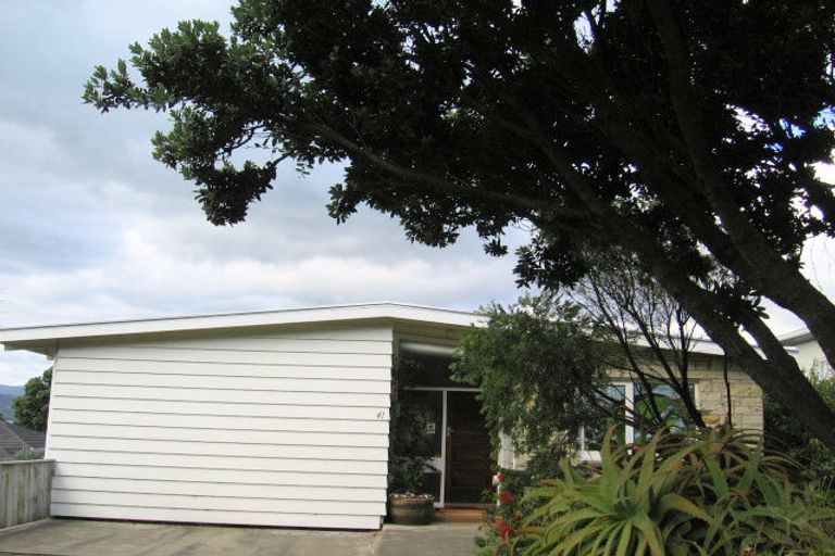 Photo of property in 41 Ferry Street, Seatoun, Wellington, 6022