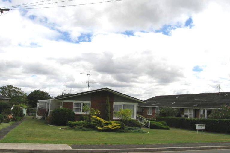 Photo of property in 3/13 Dodson Avenue, Milford, Auckland, 0620